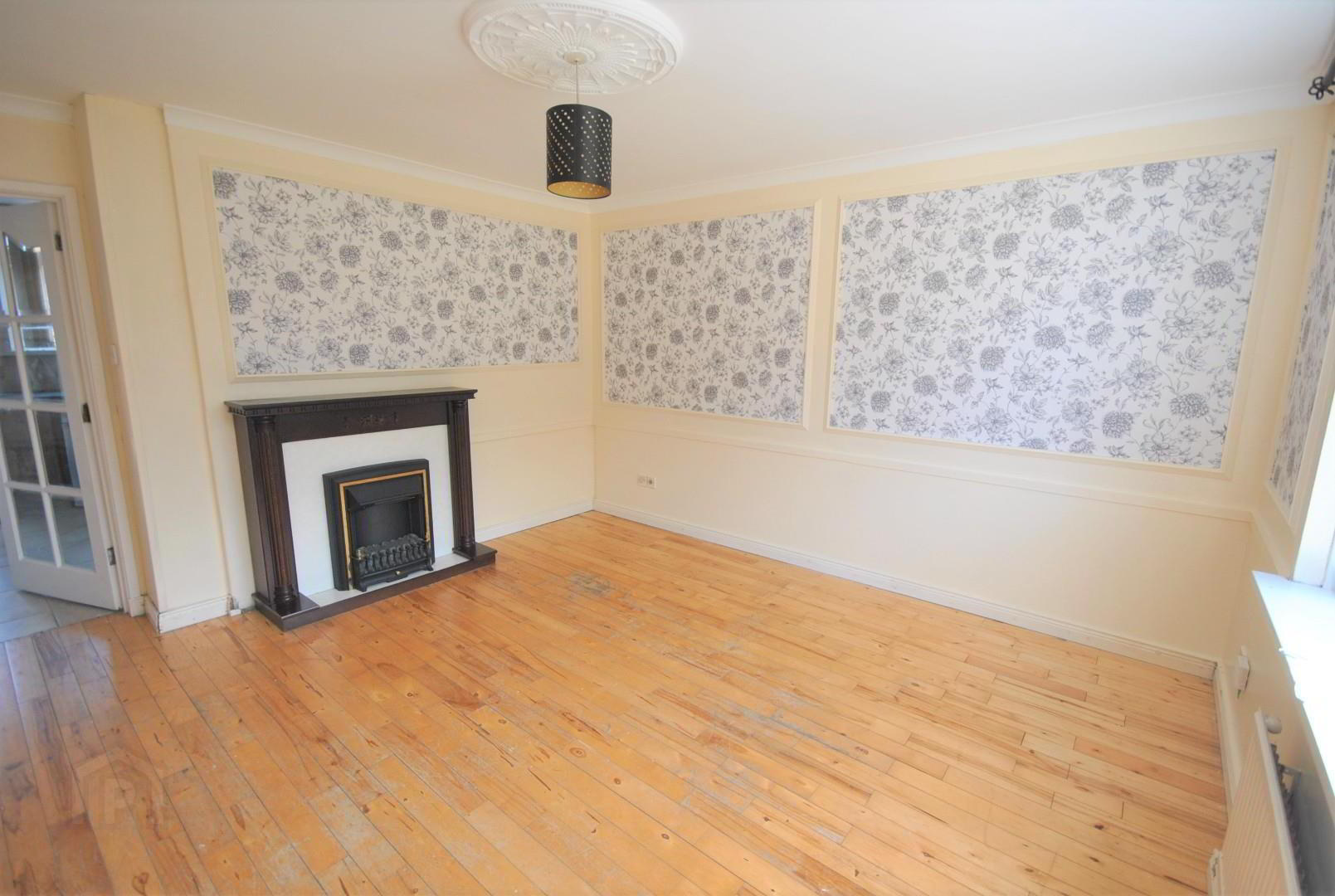 105 Blenheim Drive 1 of 6