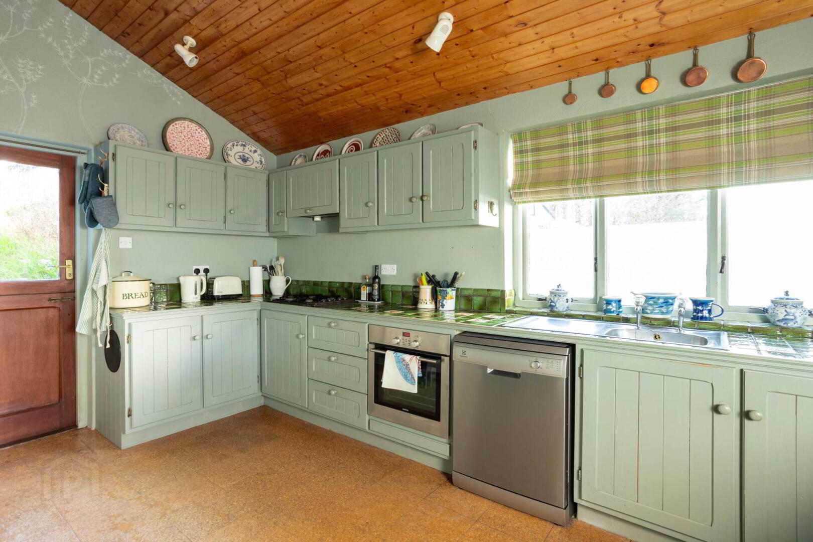 Lobster Cottage 14 of 26