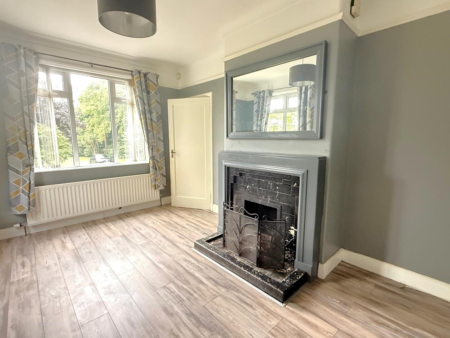 300 Drumsurn Road 4 of 18