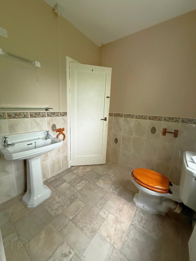 300 Drumsurn Road 15 of 18
