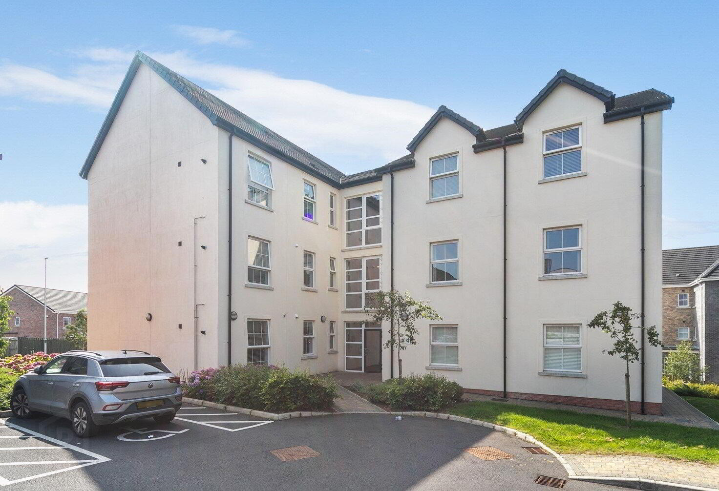 Apartment 1 49 Ayrshire Road 1 of 12
