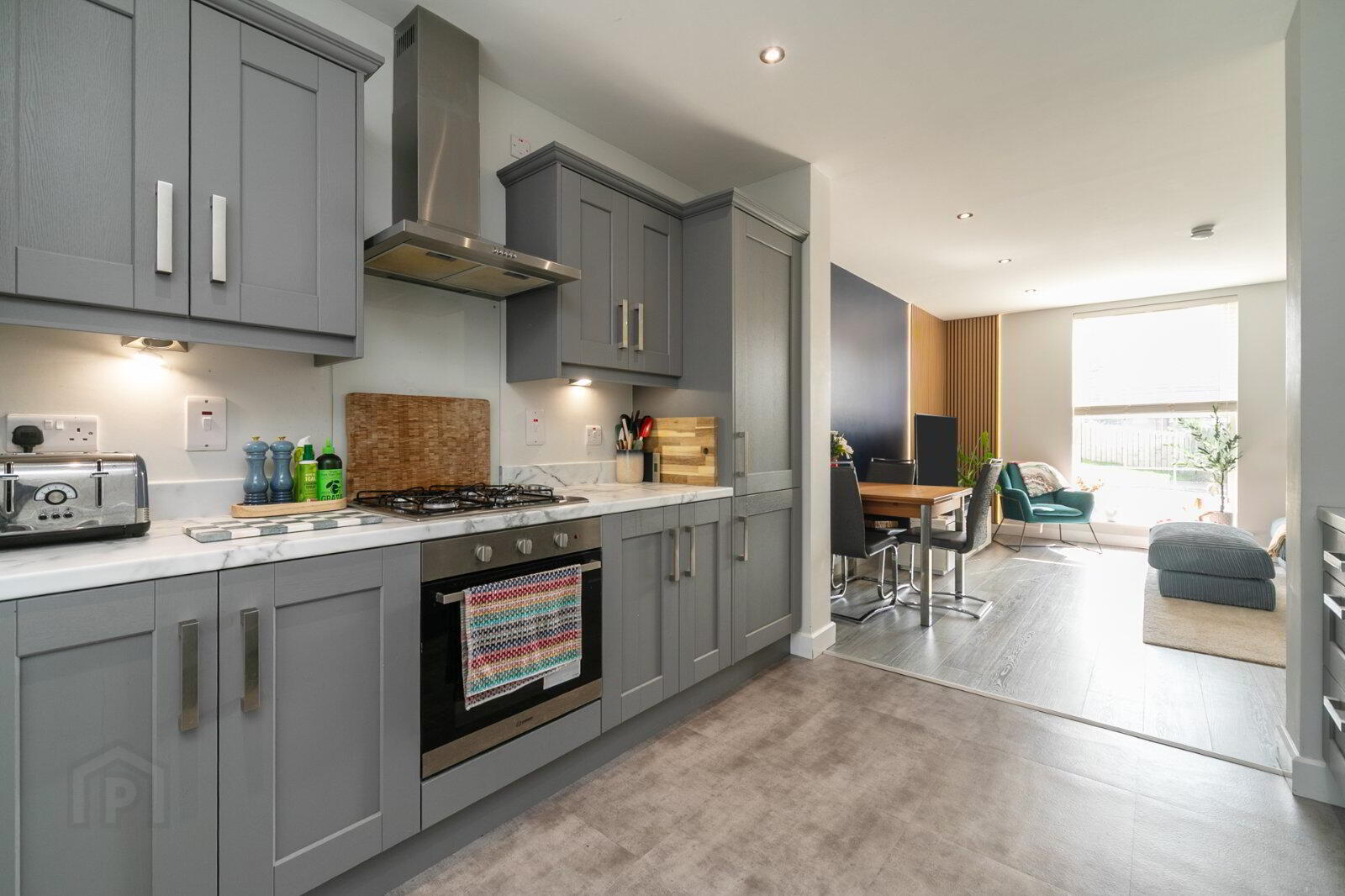 Apartment 1 49 Ayrshire Road 5 of 12
