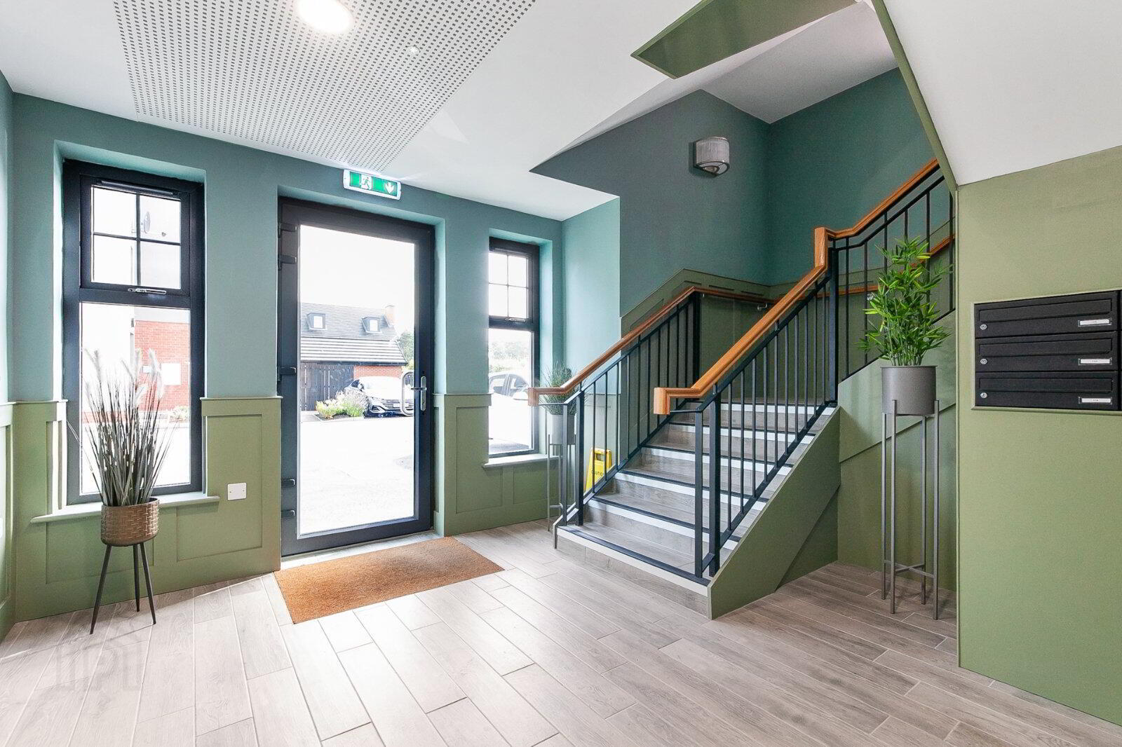 Apartment 11i Oakfield Park 2 of 12