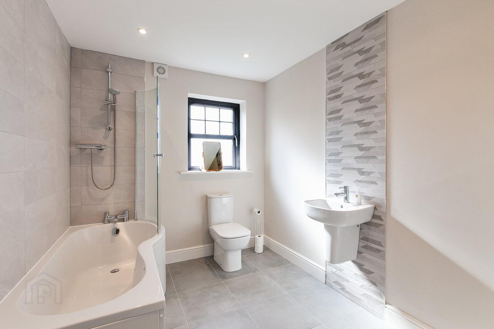 Apartment 11i Oakfield Park 9 of 12