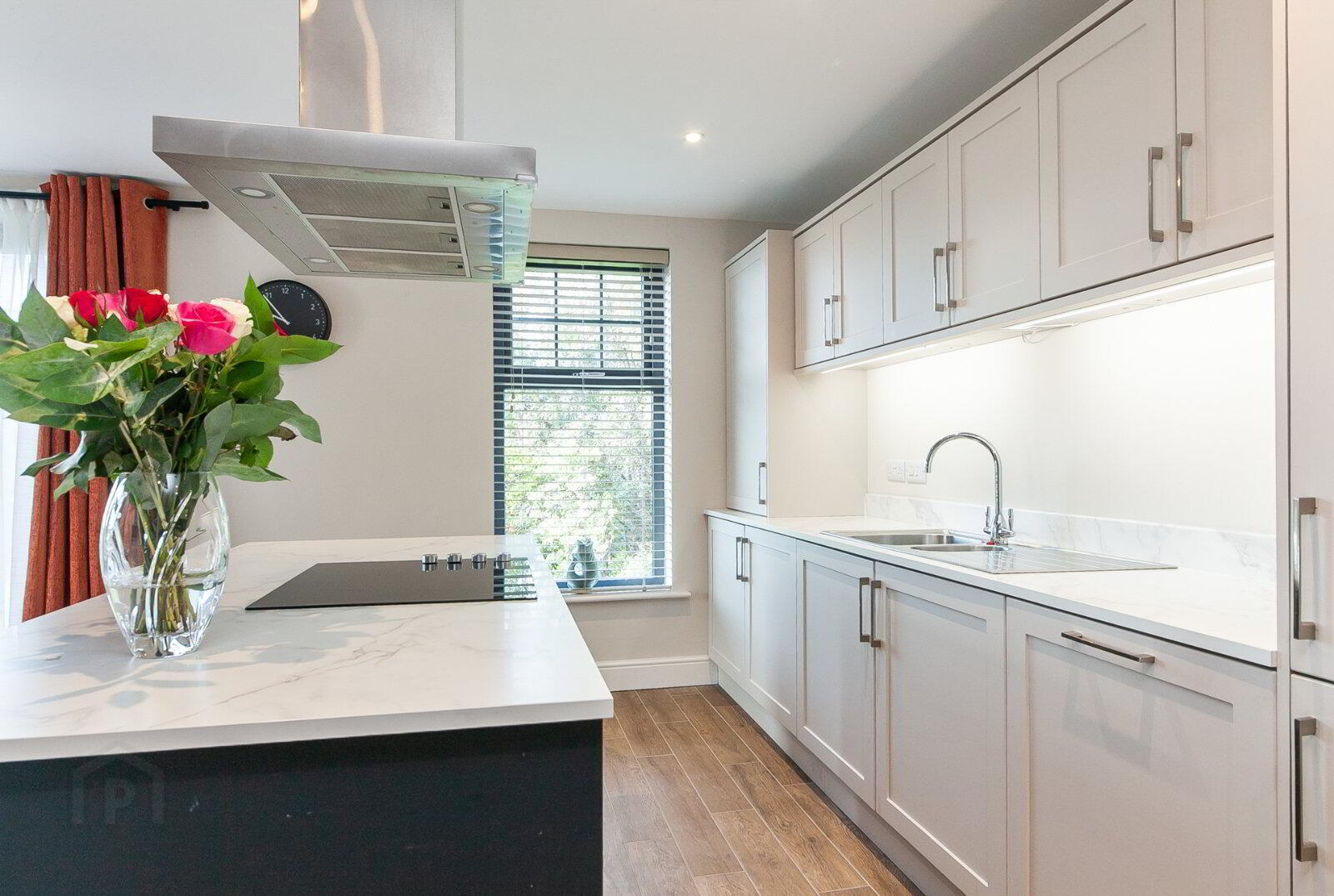 Apartment 11i Oakfield Park 4 of 12