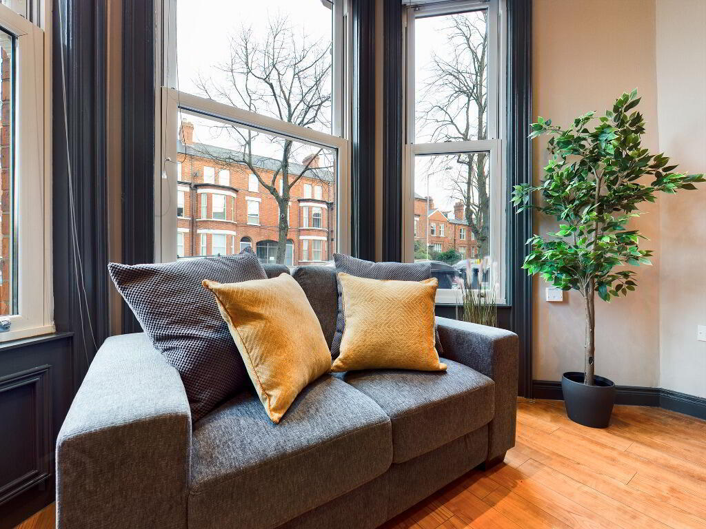 3.1 Eglantine Avenue 5 of 17
