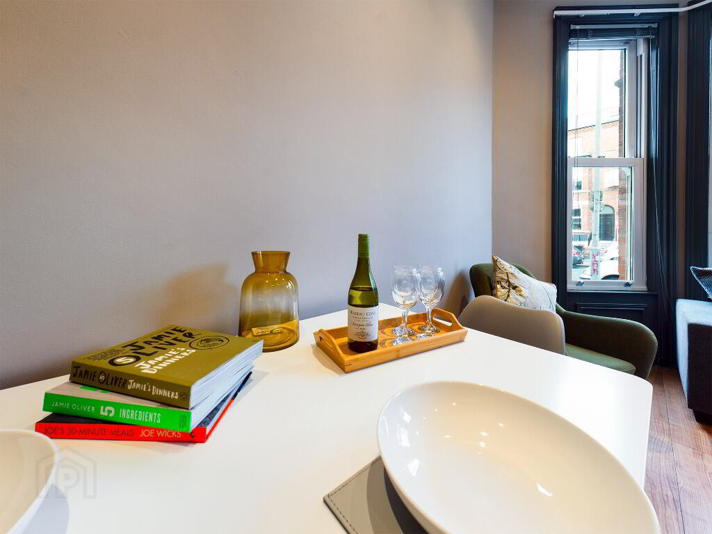 3.1 Eglantine Avenue 6 of 17