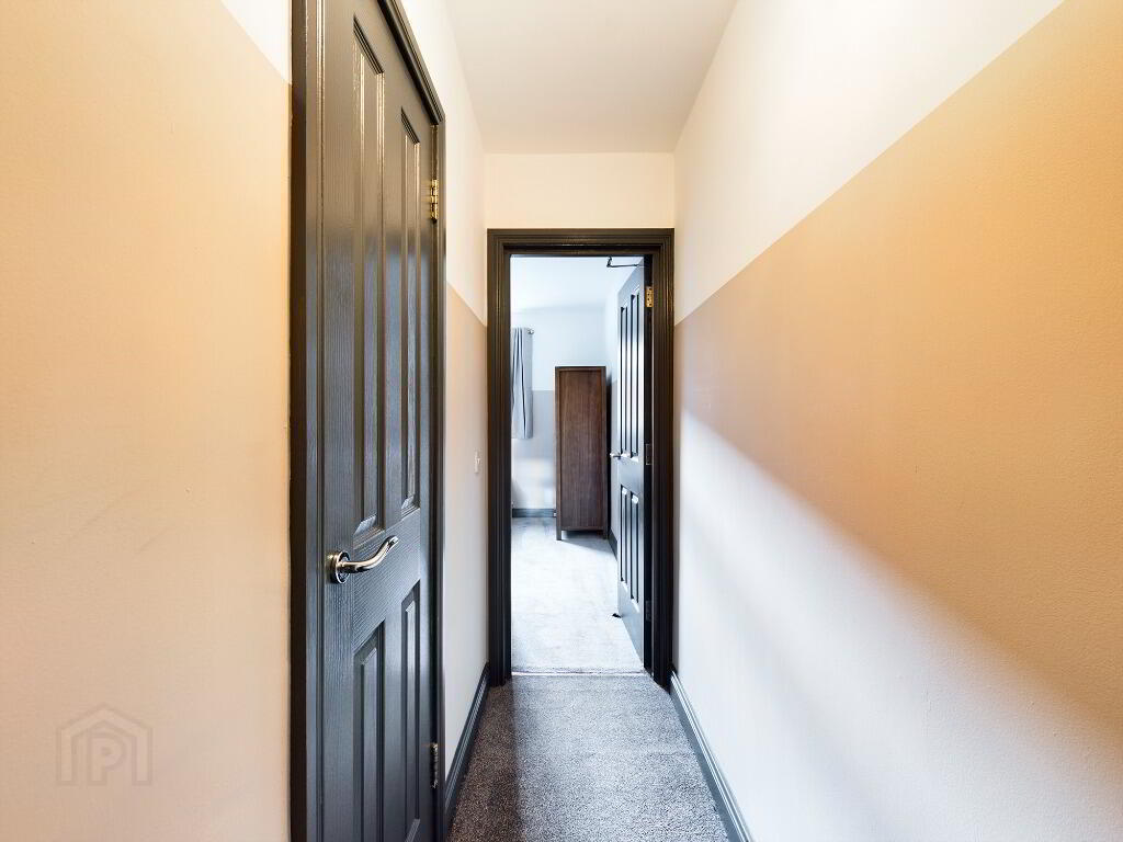3.1 Eglantine Avenue 12 of 17