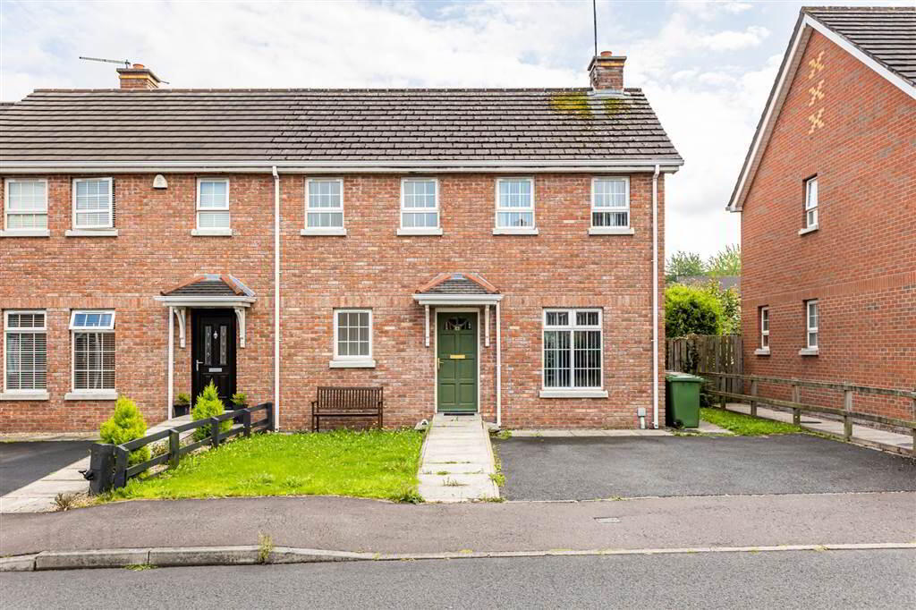 4 Iveagh Manor 2 of 24