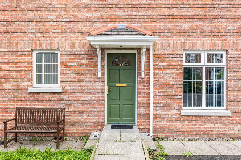 4 Iveagh Manor 3 of 24