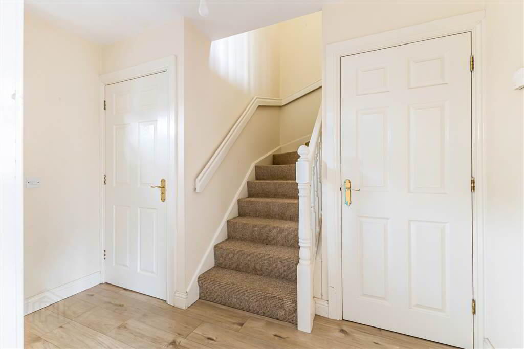 4 Iveagh Manor 5 of 24