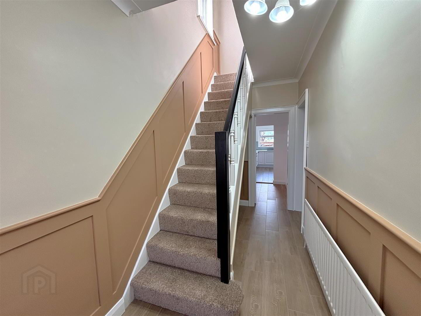 706 Crumlin Road 4 of 18