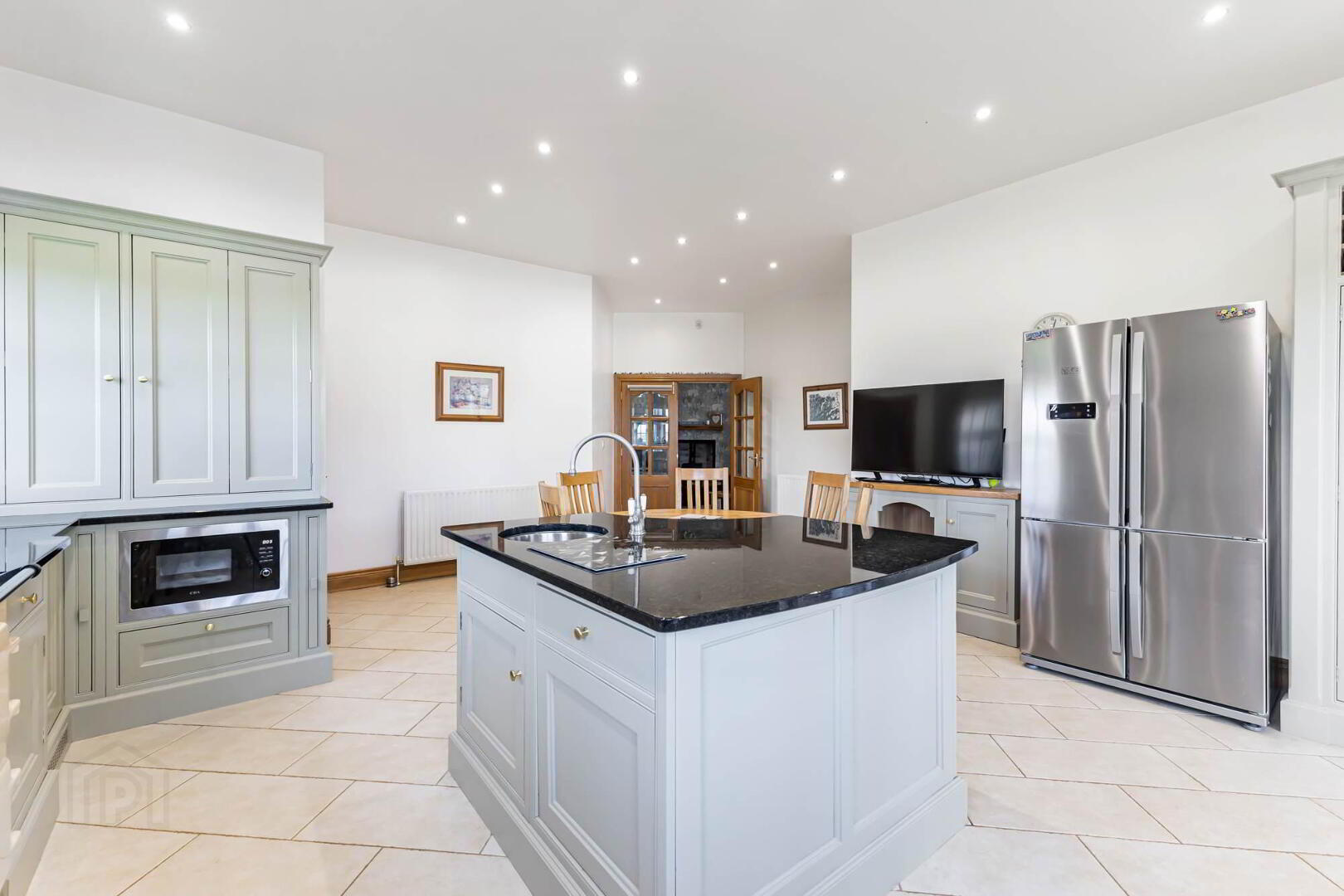 "The Oaks", 23 Oakhill Road 11 of 45