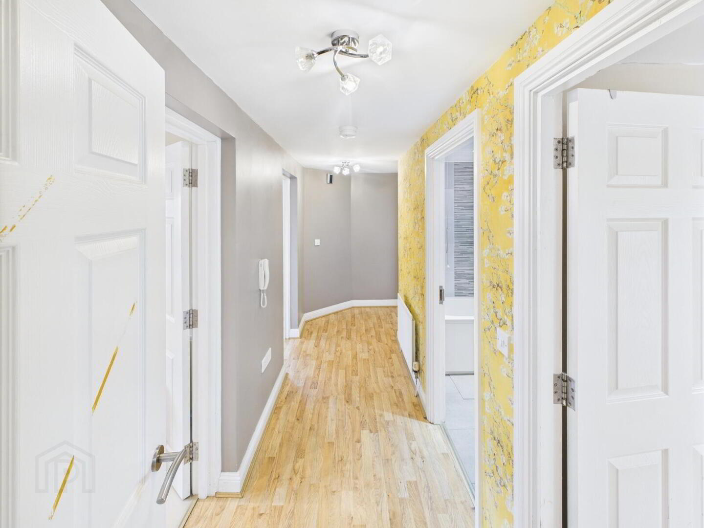 Apartment 16 Forest House 72 Beech Heights 3 of 15