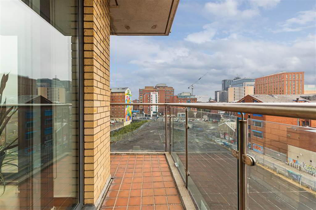 32 Victoria Place, 20 Wellwood Street 9 of 20