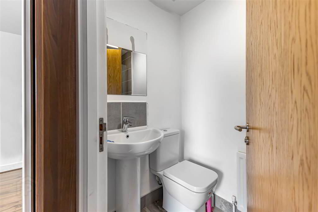 32 Victoria Place, 20 Wellwood Street 13 of 20