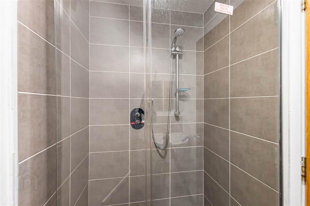 32 Victoria Place, 20 Wellwood Street 14 of 20