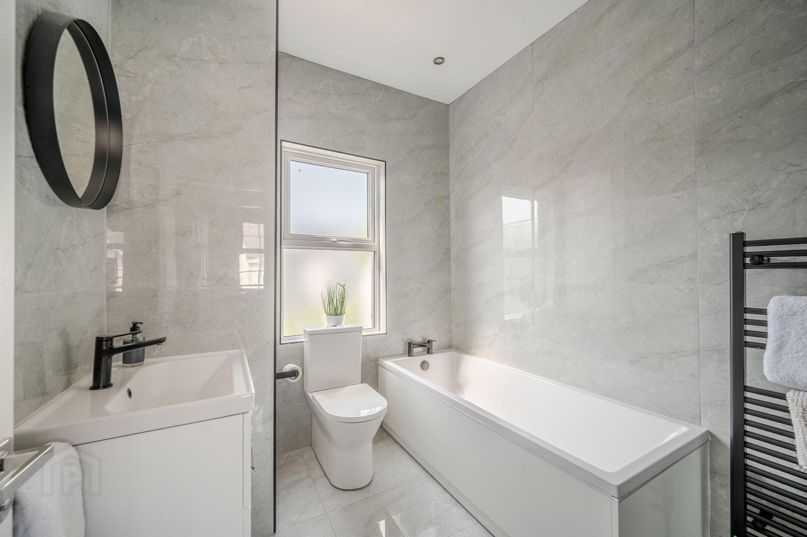 29 Downshire Road 15 of 20