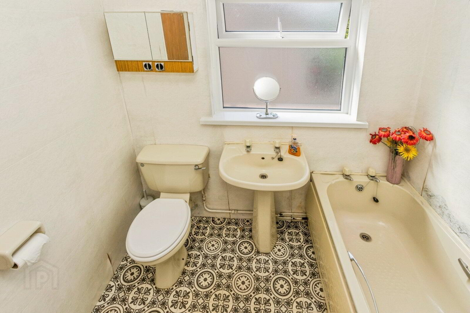 181 Ravenhill Road 18 of 20