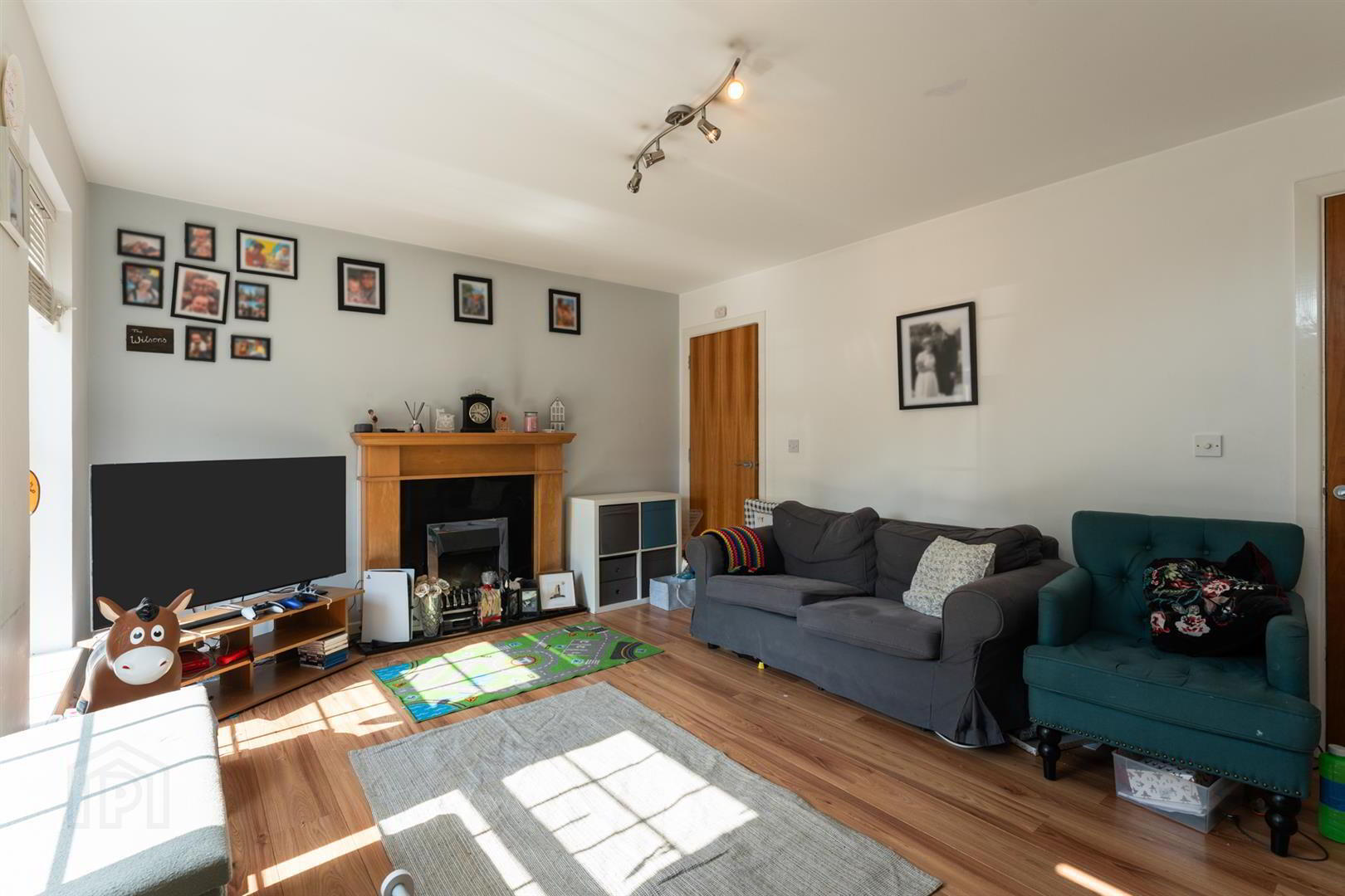 86 Leathem Square 4 of 24