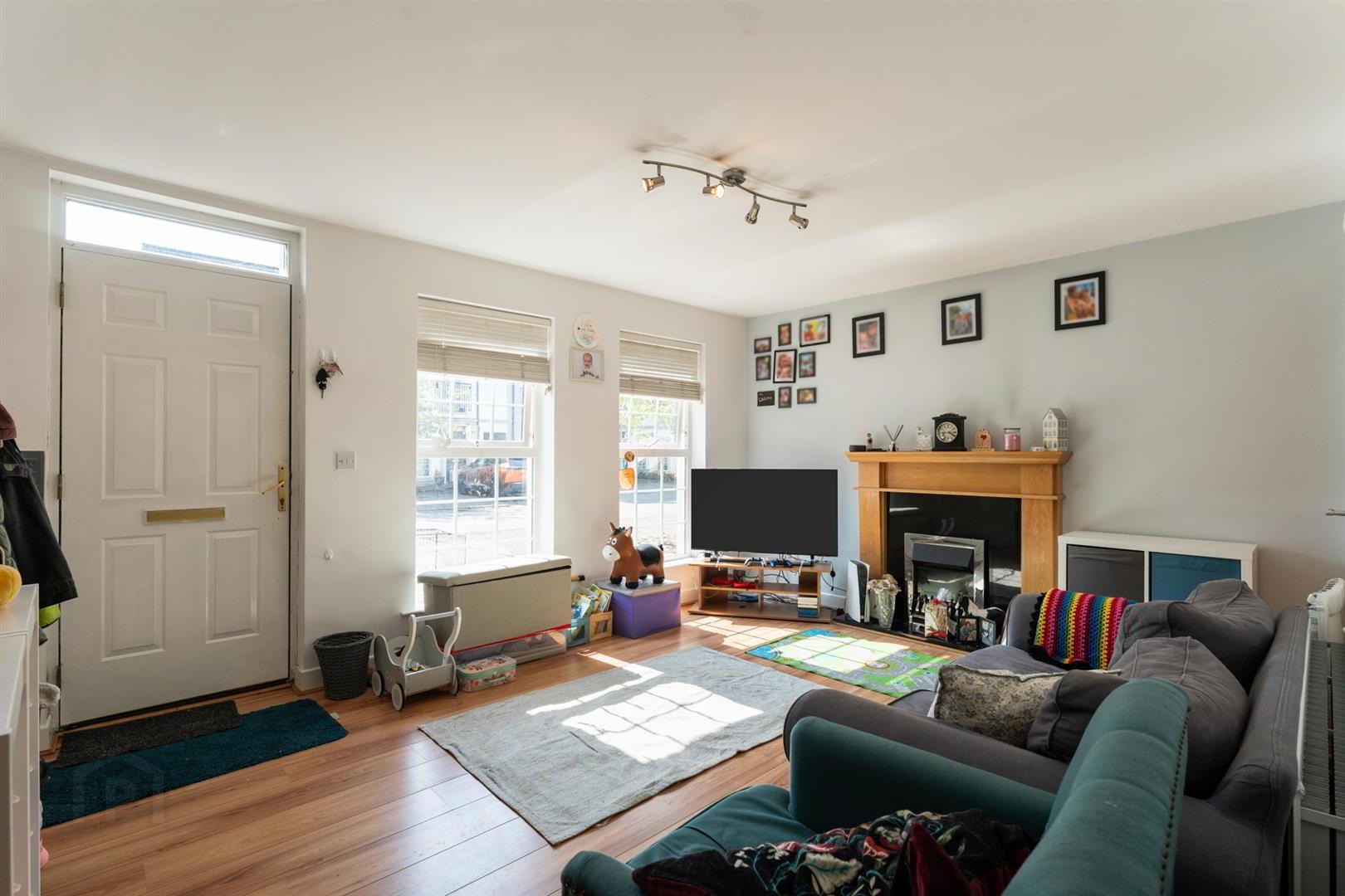 86 Leathem Square 7 of 24