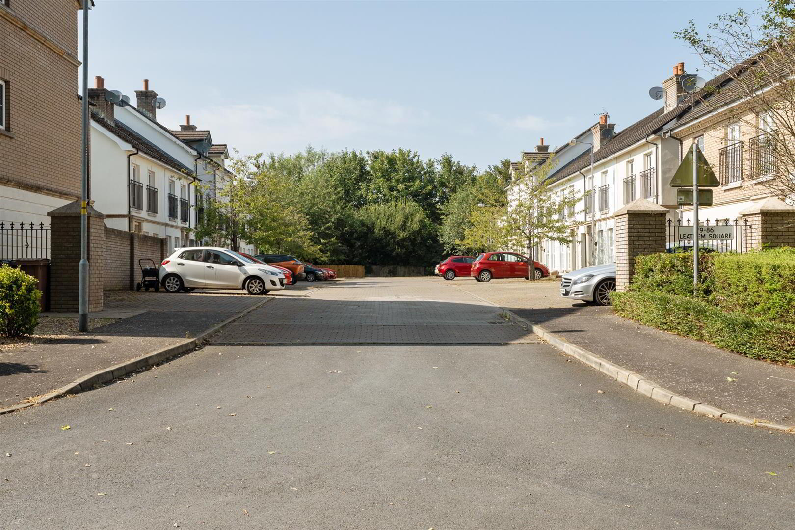 86 Leathem Square 24 of 24