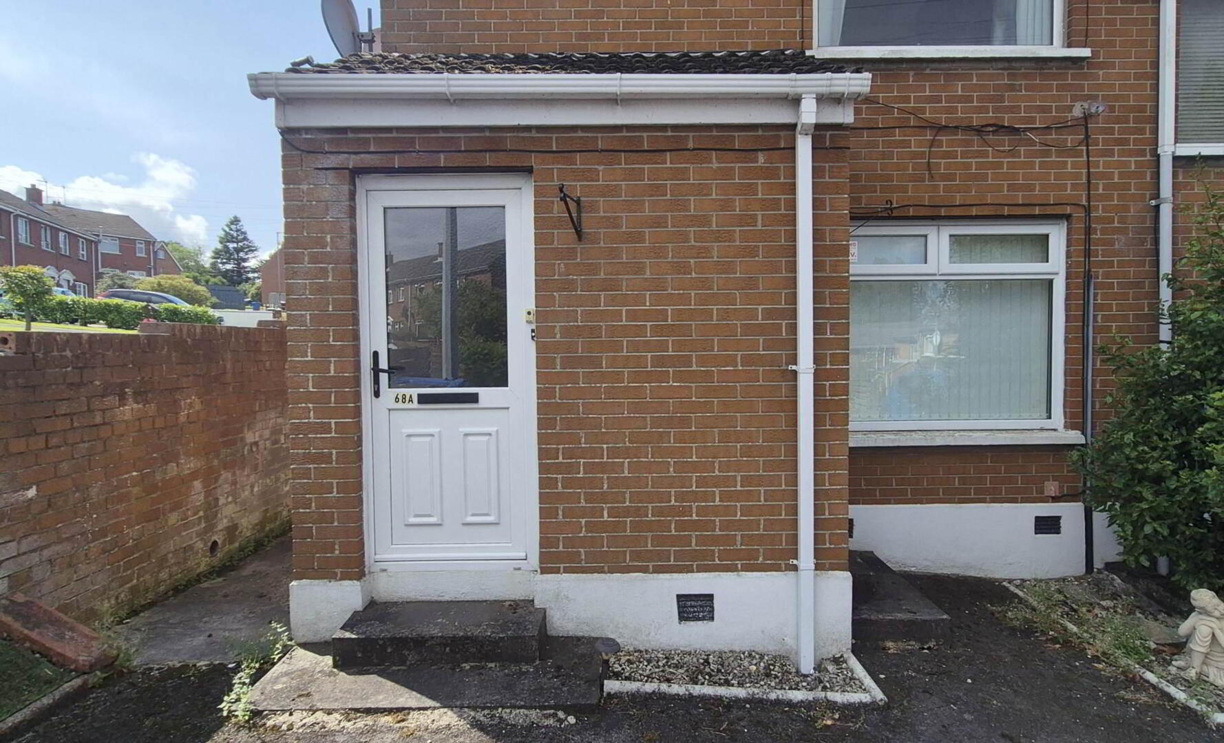 68a Winchester Park 2 of 14