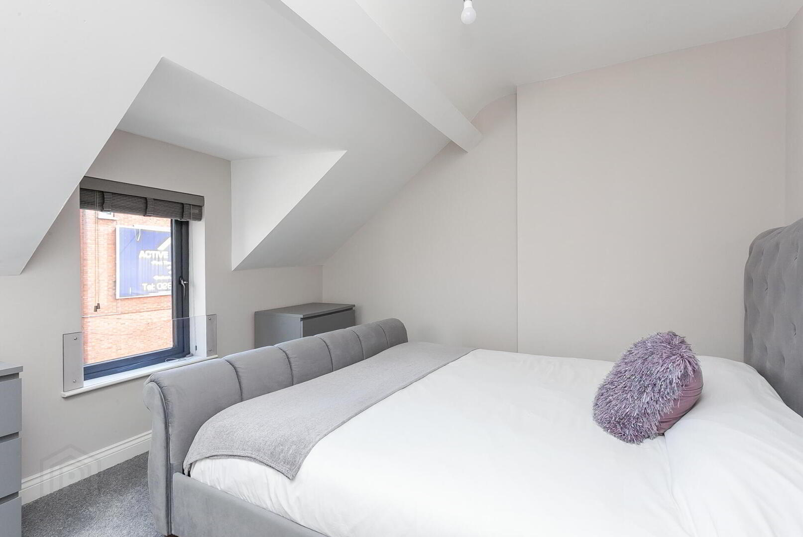 Flat C, 2 Surrey Street 10 of 17