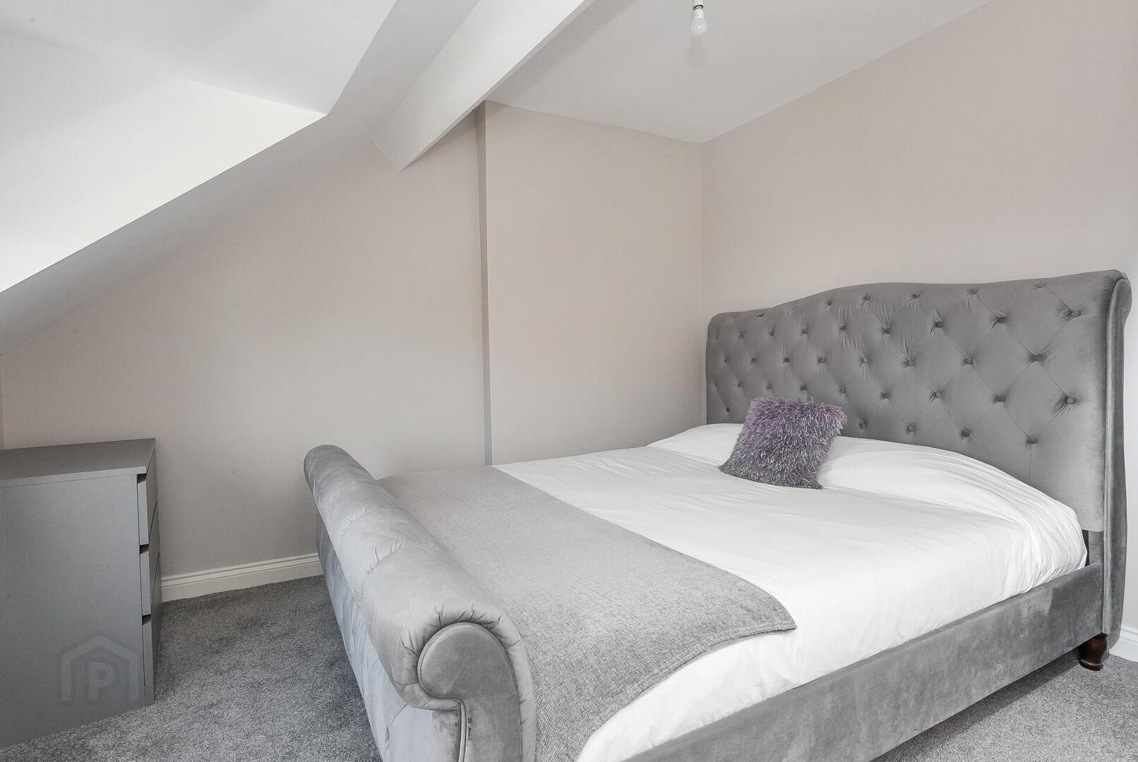 Flat C, 2 Surrey Street 11 of 17