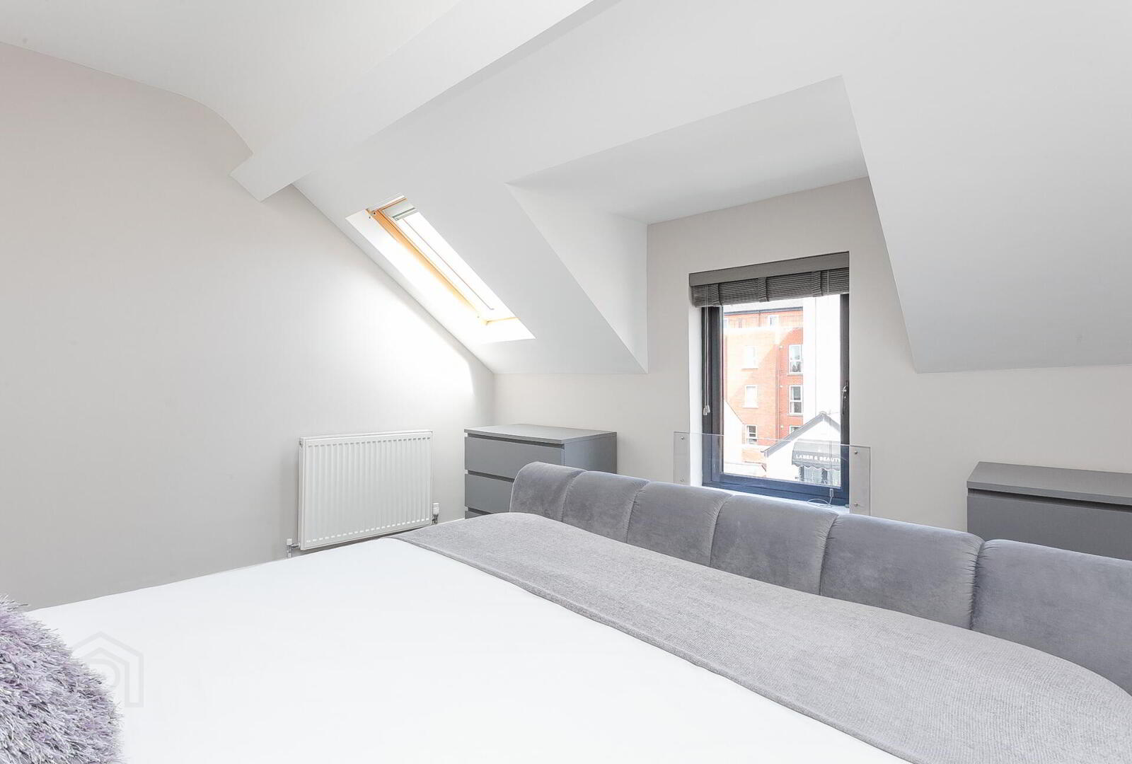 Flat C, 2 Surrey Street 12 of 17