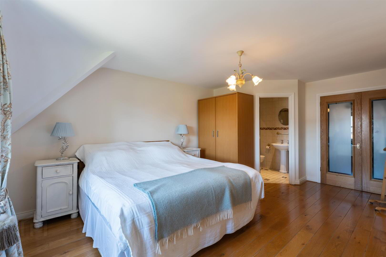 10 Stockbridge Road 23 of 49