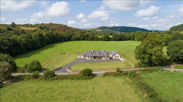 Stonehouse 1 of 33