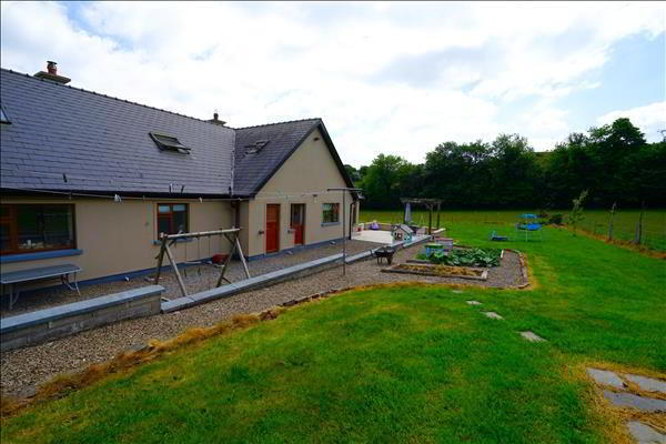 Stonehouse 32 of 33