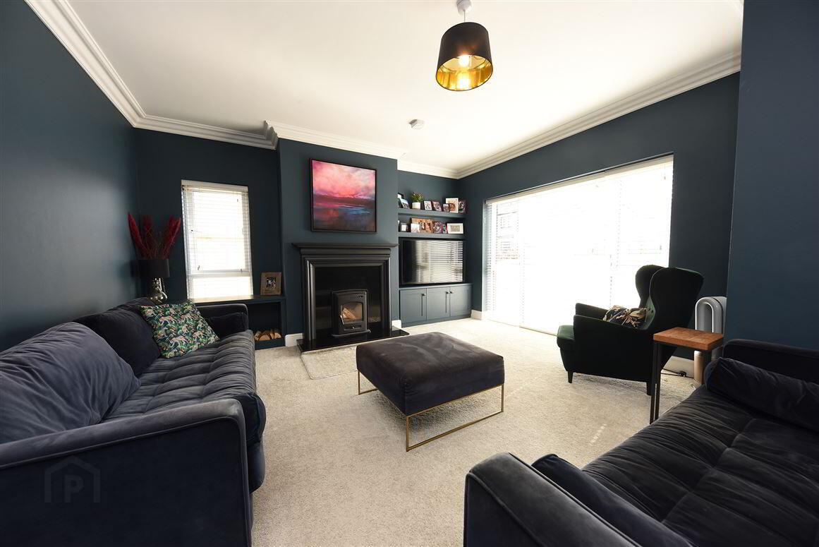 15 Oak Drive 22 of 90