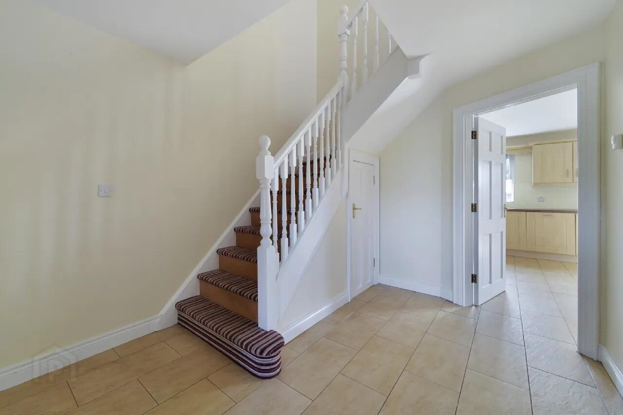 97 Ashlea Grove 5 of 39