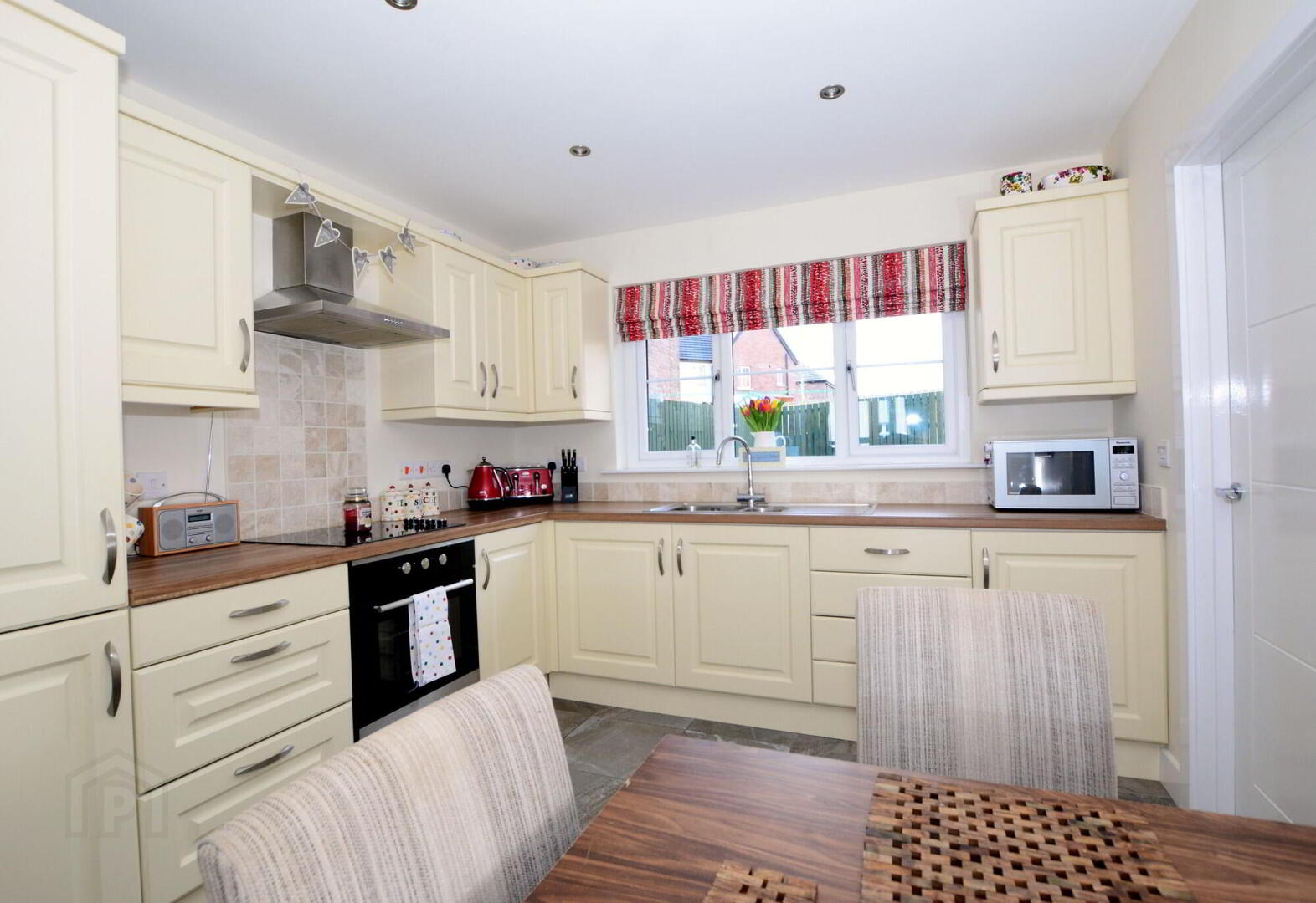 10 Drumford Meadow 8 of 28