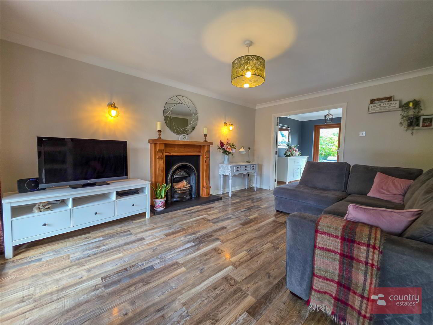 5 Burnet Close 8 of 42