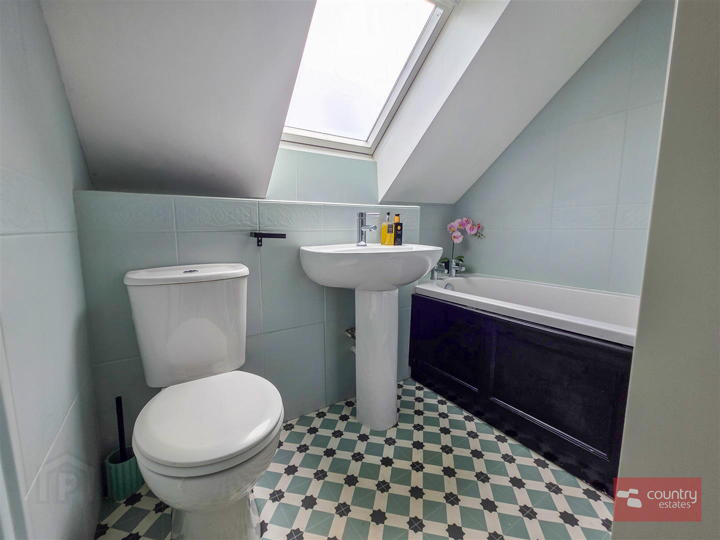 5 Burnet Close 34 of 42