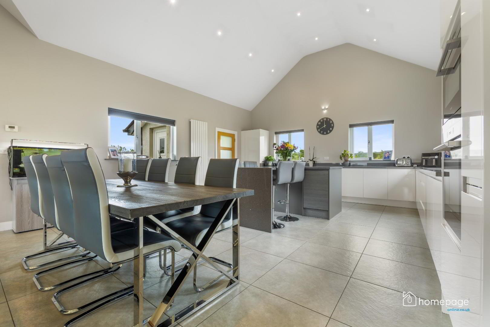 48a Glebe Road 6 of 55