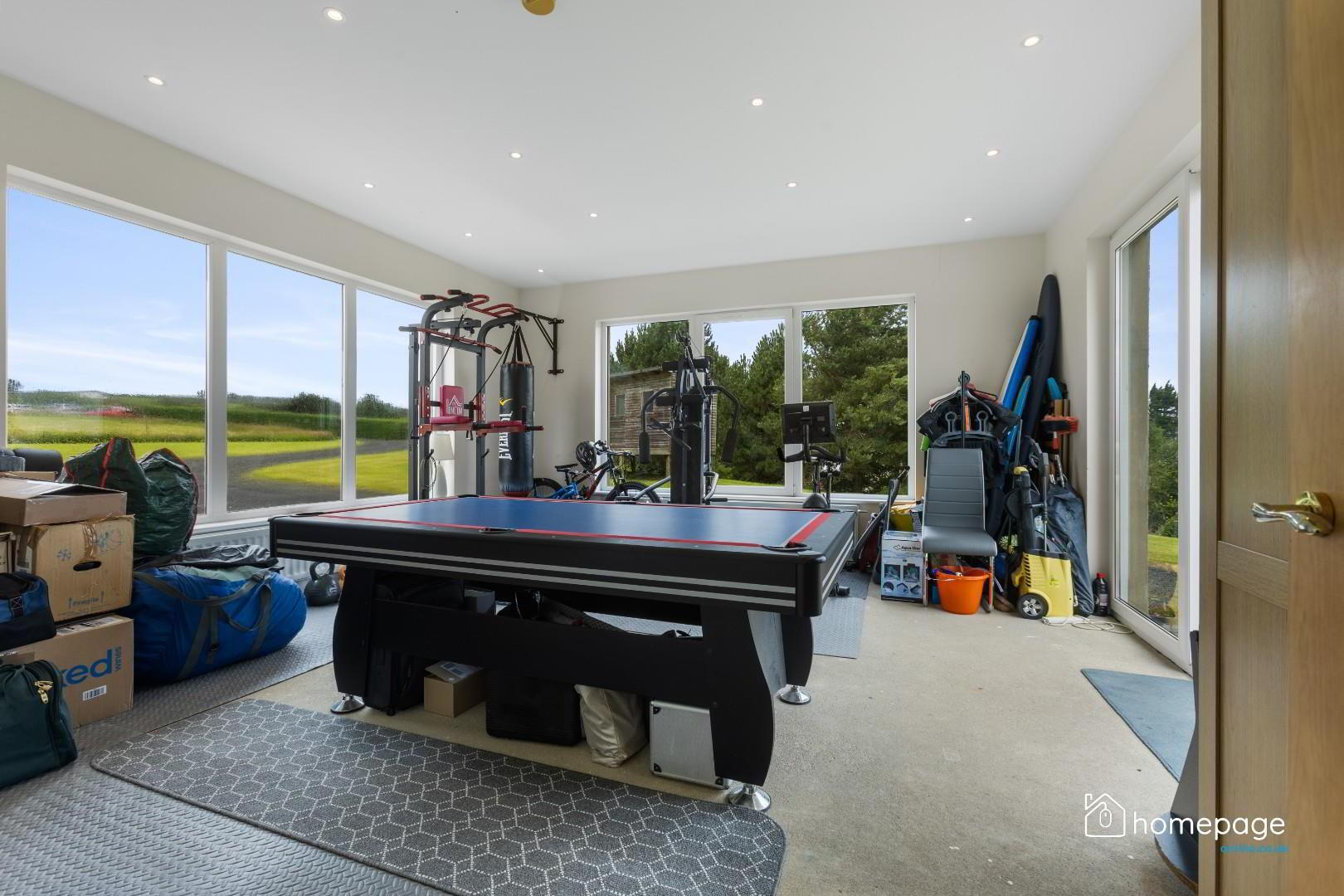 48a Glebe Road 23 of 55