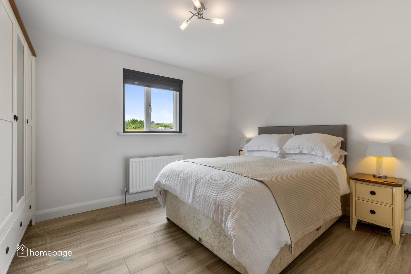 48a Glebe Road 25 of 55