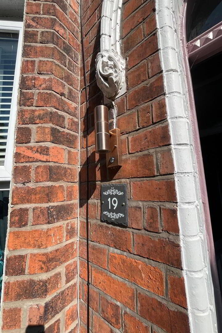 19 Rosemount Gardens 42 of 44