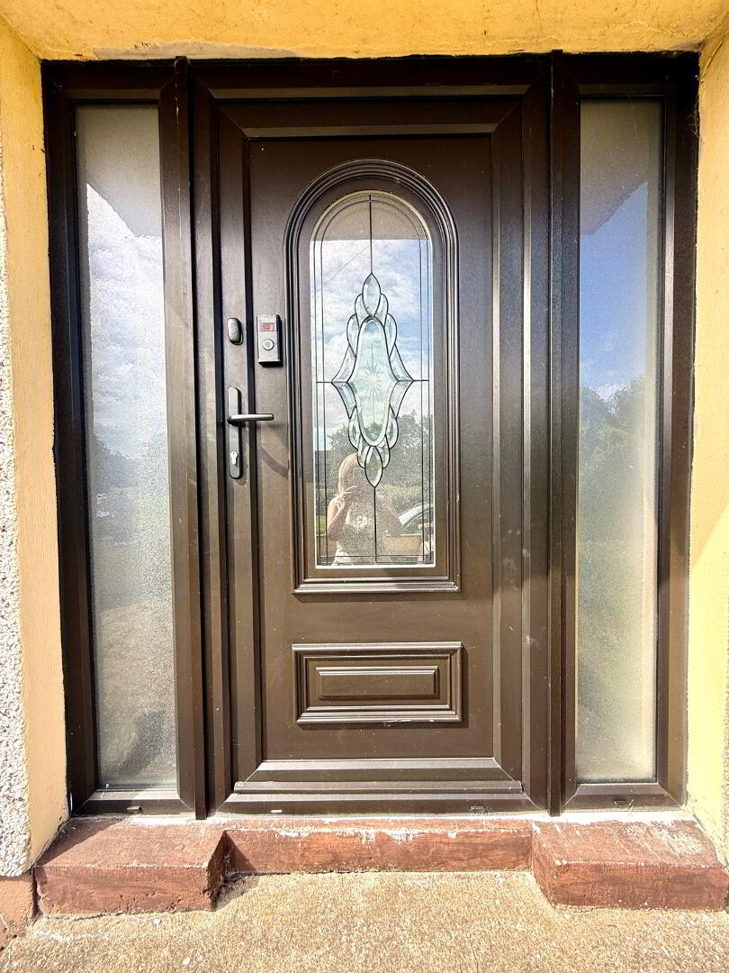 53 Braehead Road 3 of 10