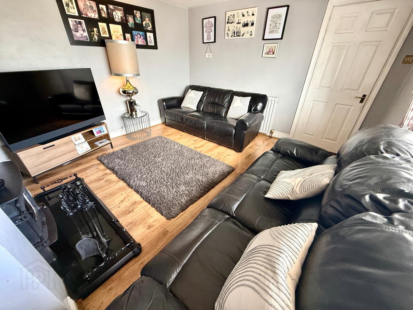 53 Braehead Road 7 of 10