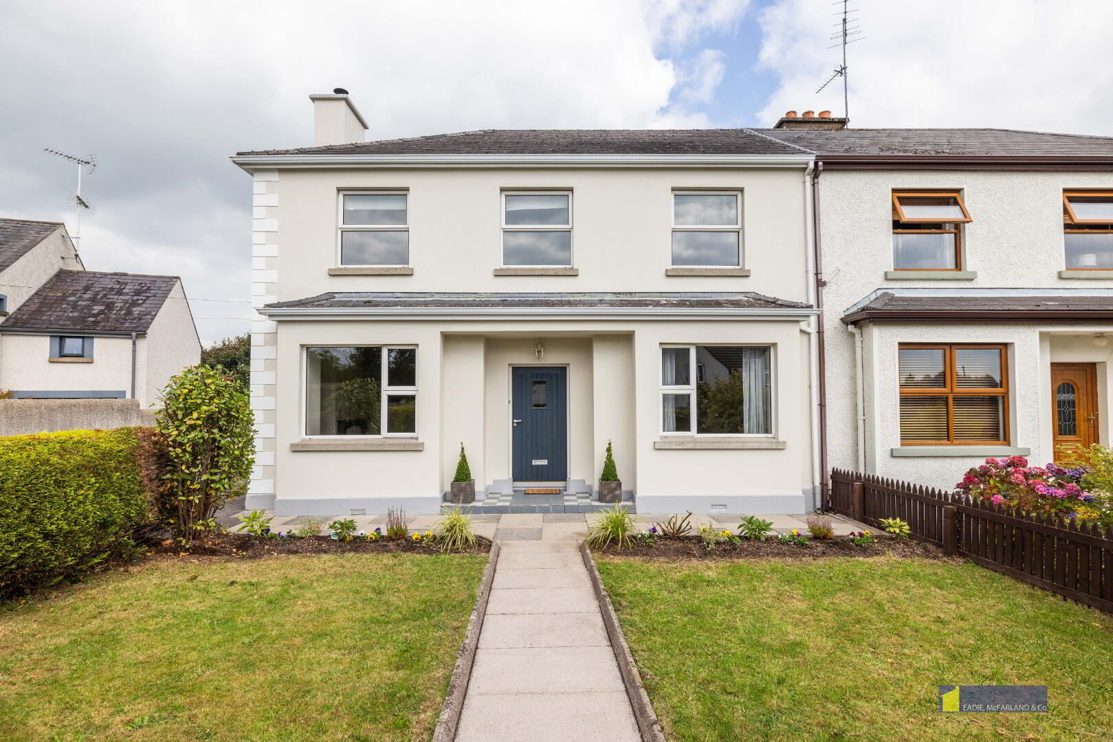 8 Lower Chanterhill Road 2 of 27
