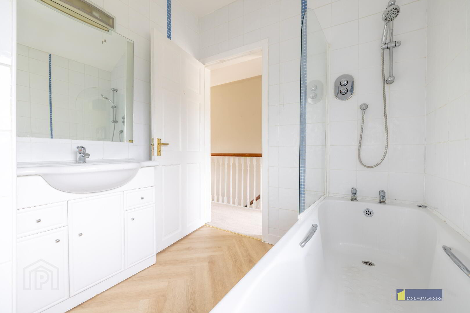 8 Lower Chanterhill Road 12 of 27