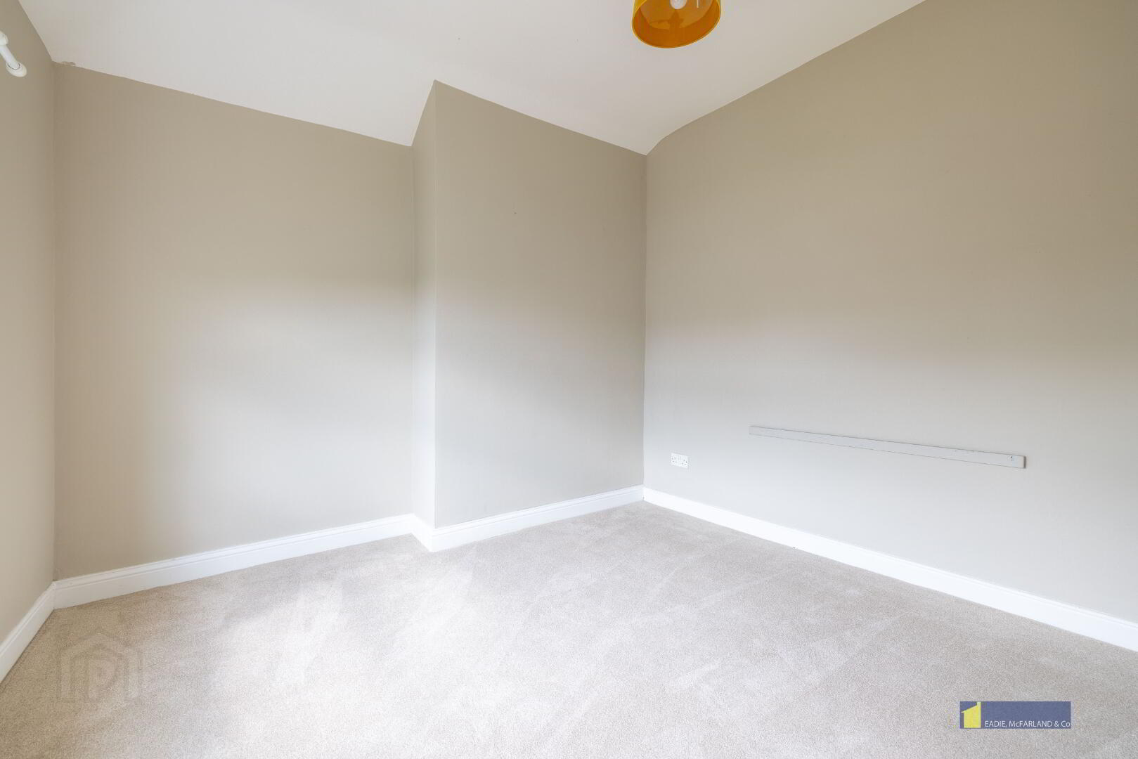 8 Lower Chanterhill Road 18 of 27