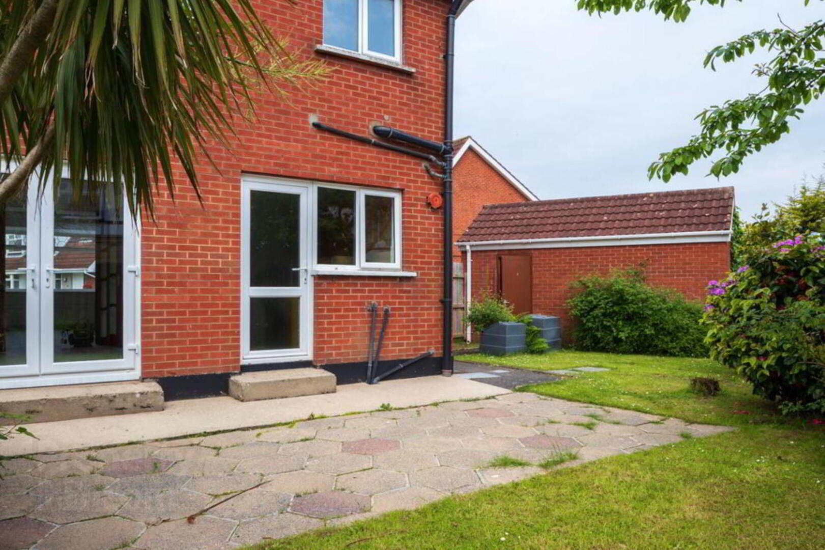 8 Carlton Park 28 of 29