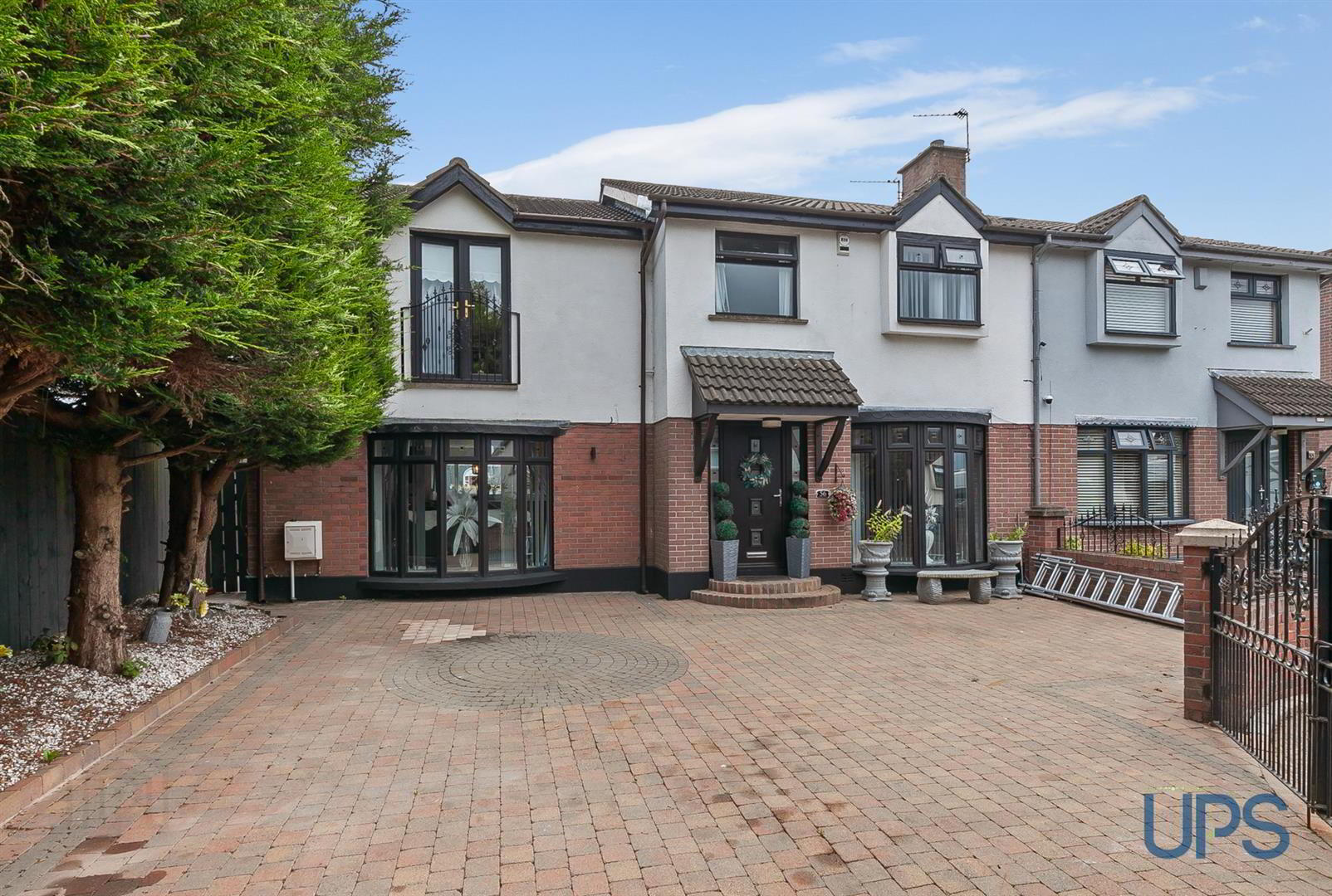 56 Lagmore Grove 2 of 37