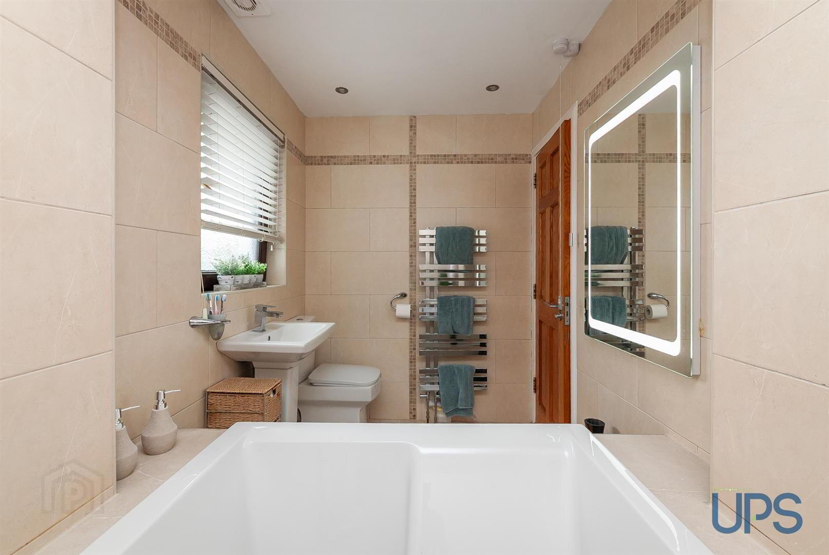 56 Lagmore Grove 32 of 37